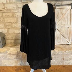 Lulus Black Open Back Bell Sleeve Boho Mini
Dress